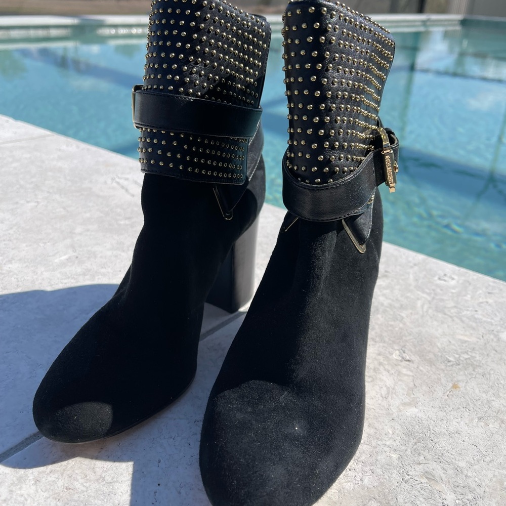 Michael Kors Black and Gold Heeled Boots